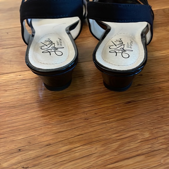 Life Stride Yolo Wedge Sandal in black size 7.5W  NWOT - Picture 5 of 11